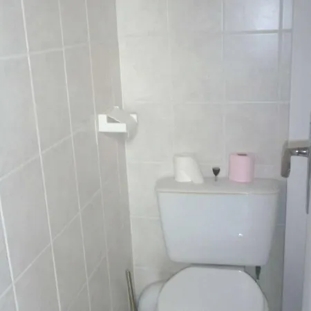 アパート Pres De La Avec Balcon Et Parking, Ideal Pour 6 Personnes - Fr-1-387-154 *