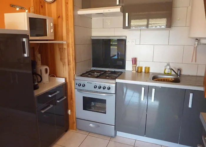 Pres De La Avec Balcon Et Parking, Ideal Pour 6 Personnes - Fr-1-387-154 Апартаменты *